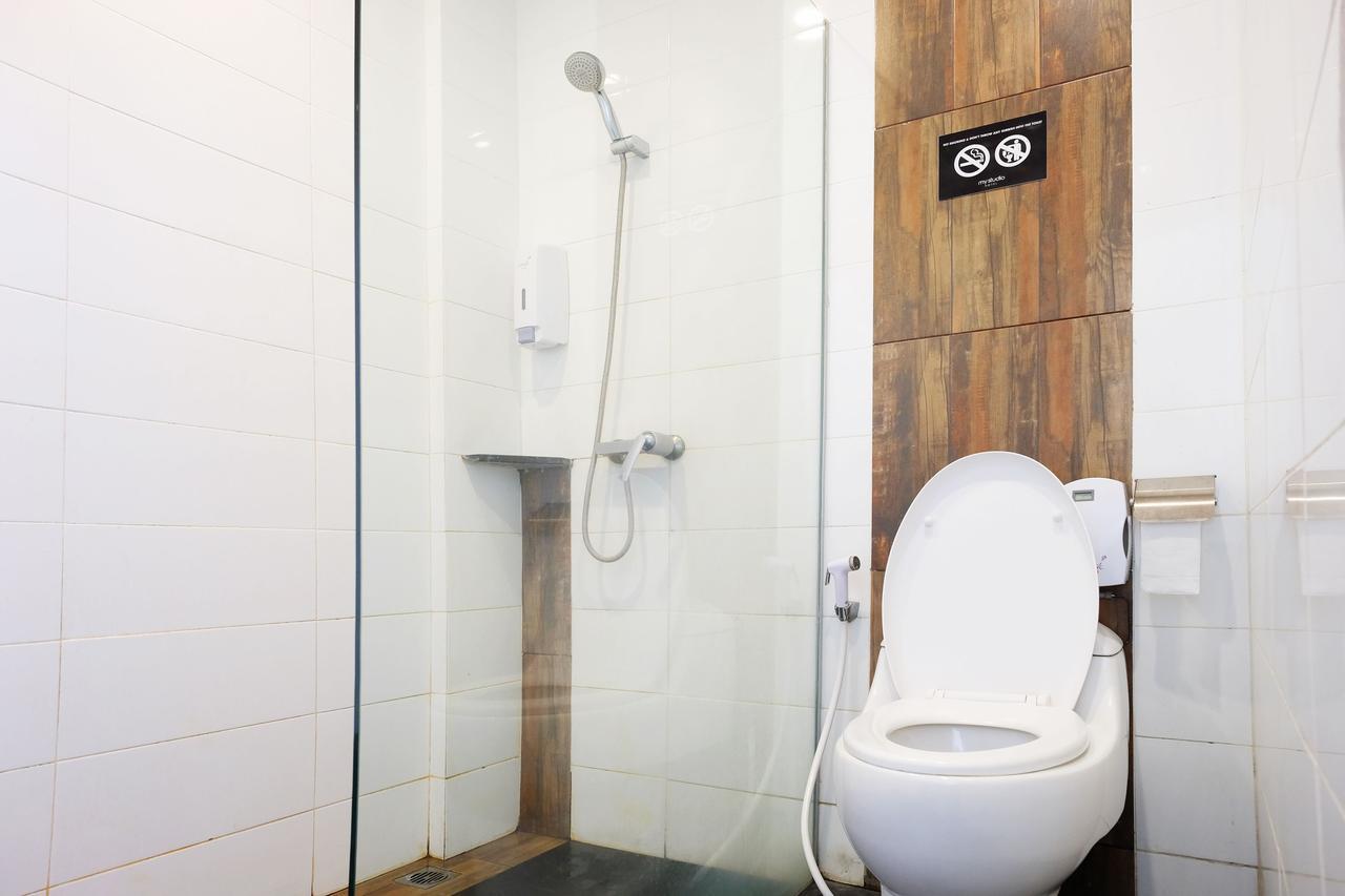 Hostel Juanda Airport Gedangan Zewnętrze zdjęcie